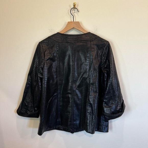 Chic Faux Crocodile Jacket Black size Small - Picture 4 of 4